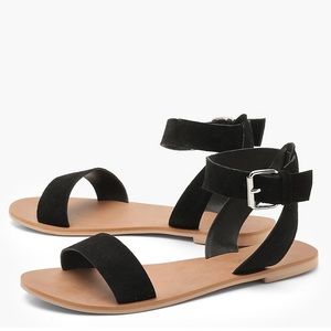 ⭐️3/$20 Boohoo Two Part Suede Sandals 9